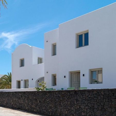 Dolce Suites Kamári Esterno foto