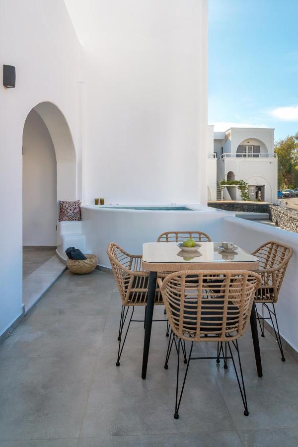 Dolce Suites Kamári Esterno foto