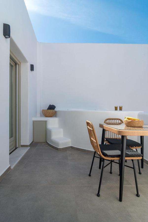 Dolce Suites Kamári Esterno foto