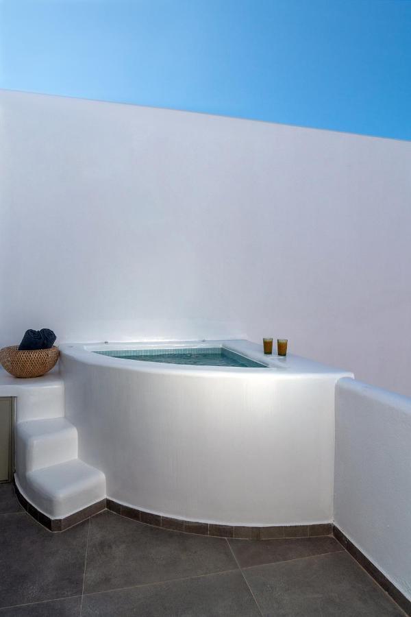 Dolce Suites Kamári Esterno foto