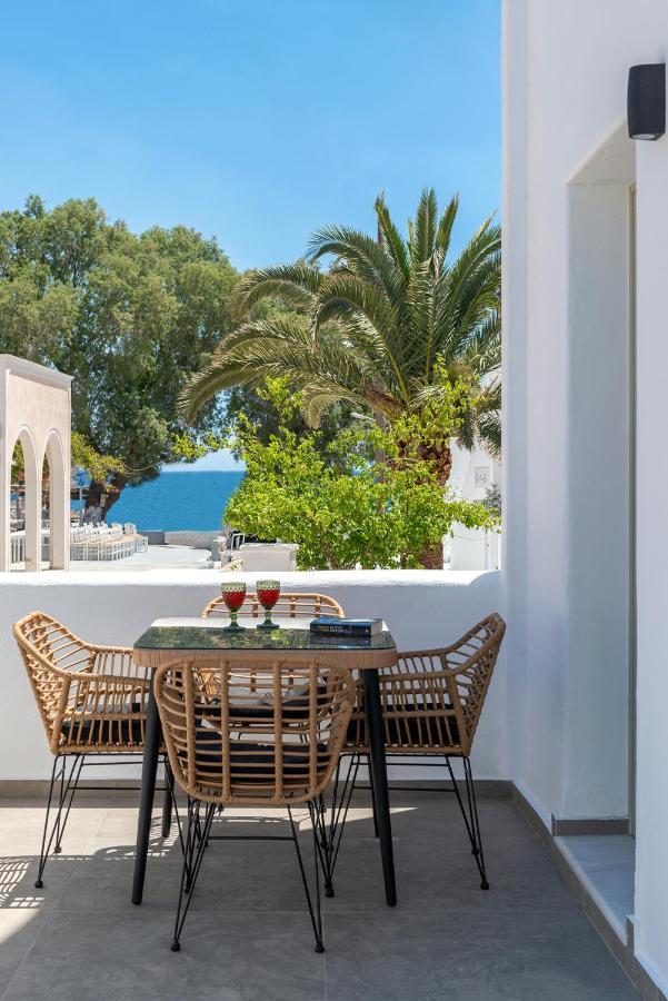 Dolce Suites Kamári Esterno foto